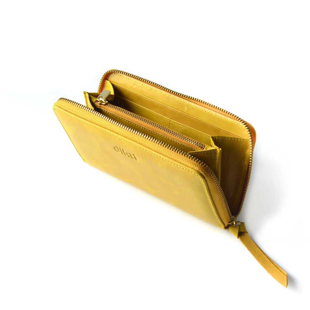 billetero de piel rodas abierto color amarillo leather wallet yellow color 